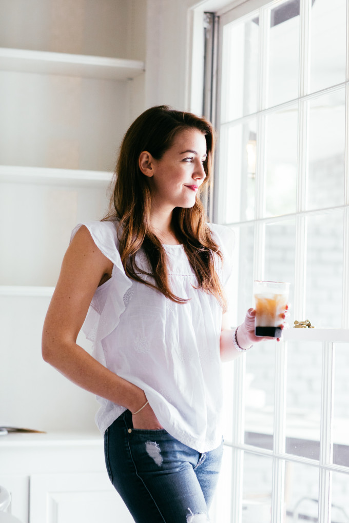 Dallas Blogger Amy Havins of Dallas Wardrobe shares a cocktail recipe with Kahlua.