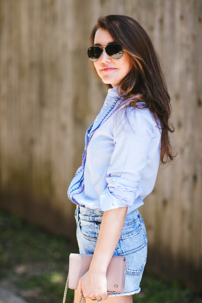 Amy Havins wears Tommy Hilfiger denim.