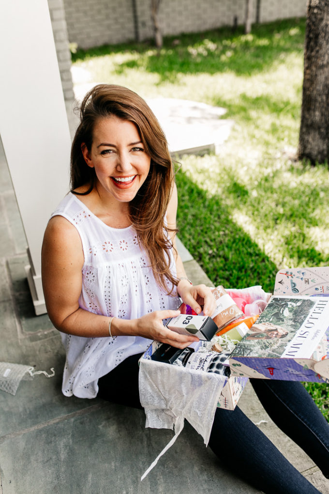 Amy Havins shares what is in the FabFitFun Summer box.