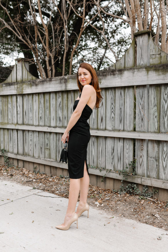 Amy Havins wears a jill jill stuart little black dress.